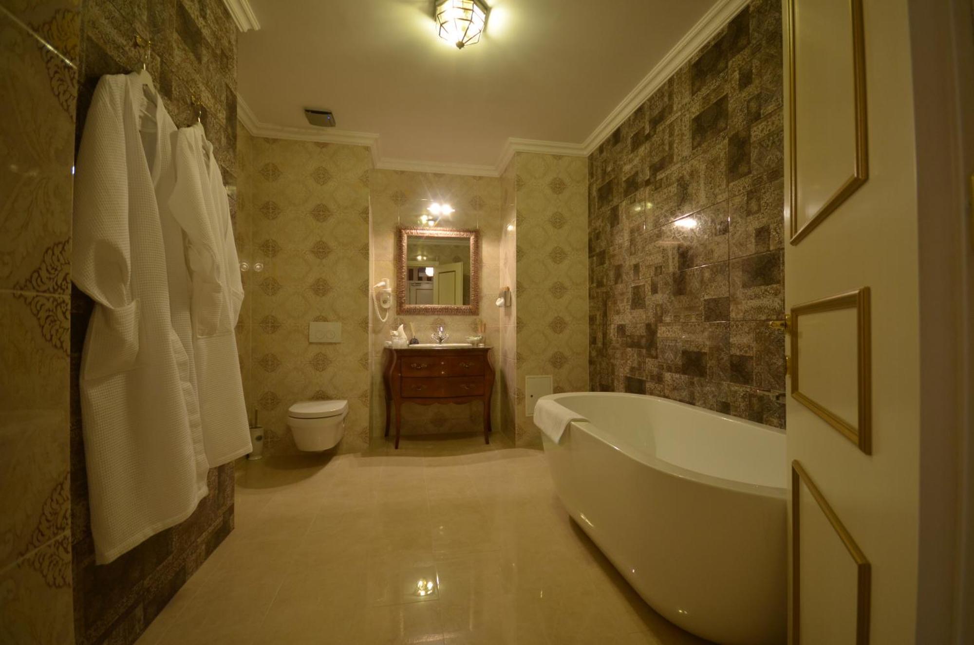 The Arlington Boutique Hotel Craiova Room photo